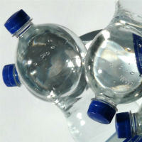 acqua bottiglia