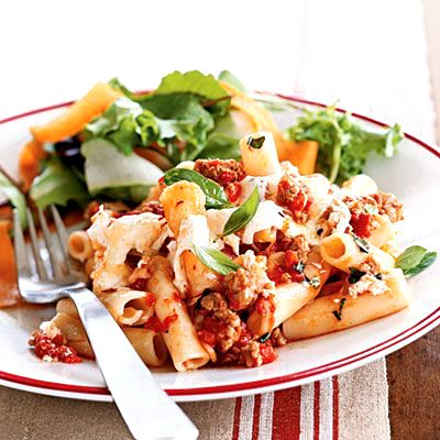 pasta avanzata con ragu di tacchino